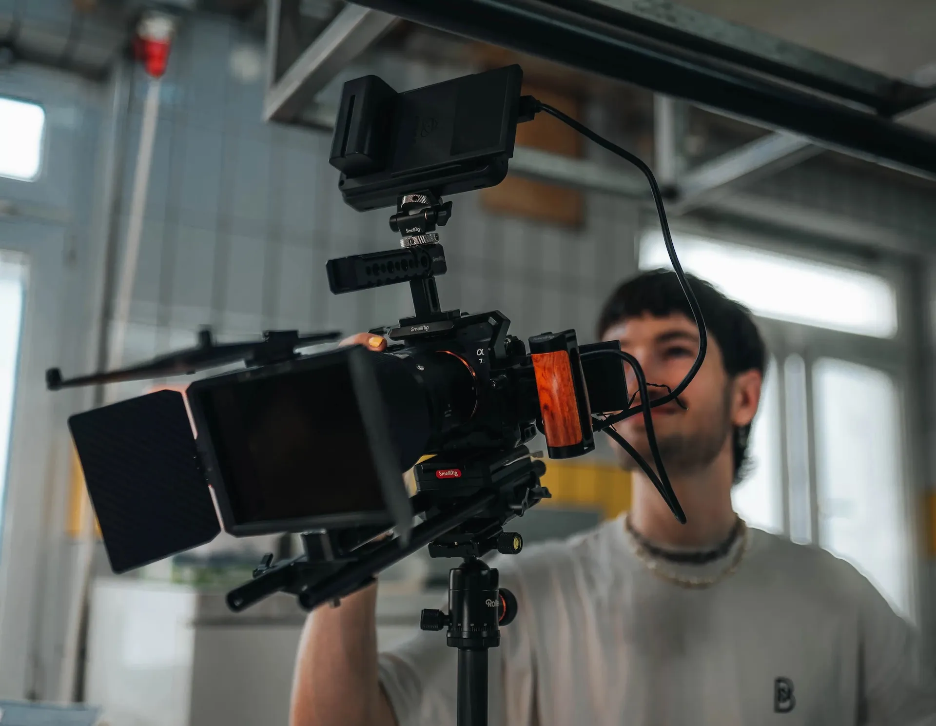 Mitarbeiter bei der Content-Produktion