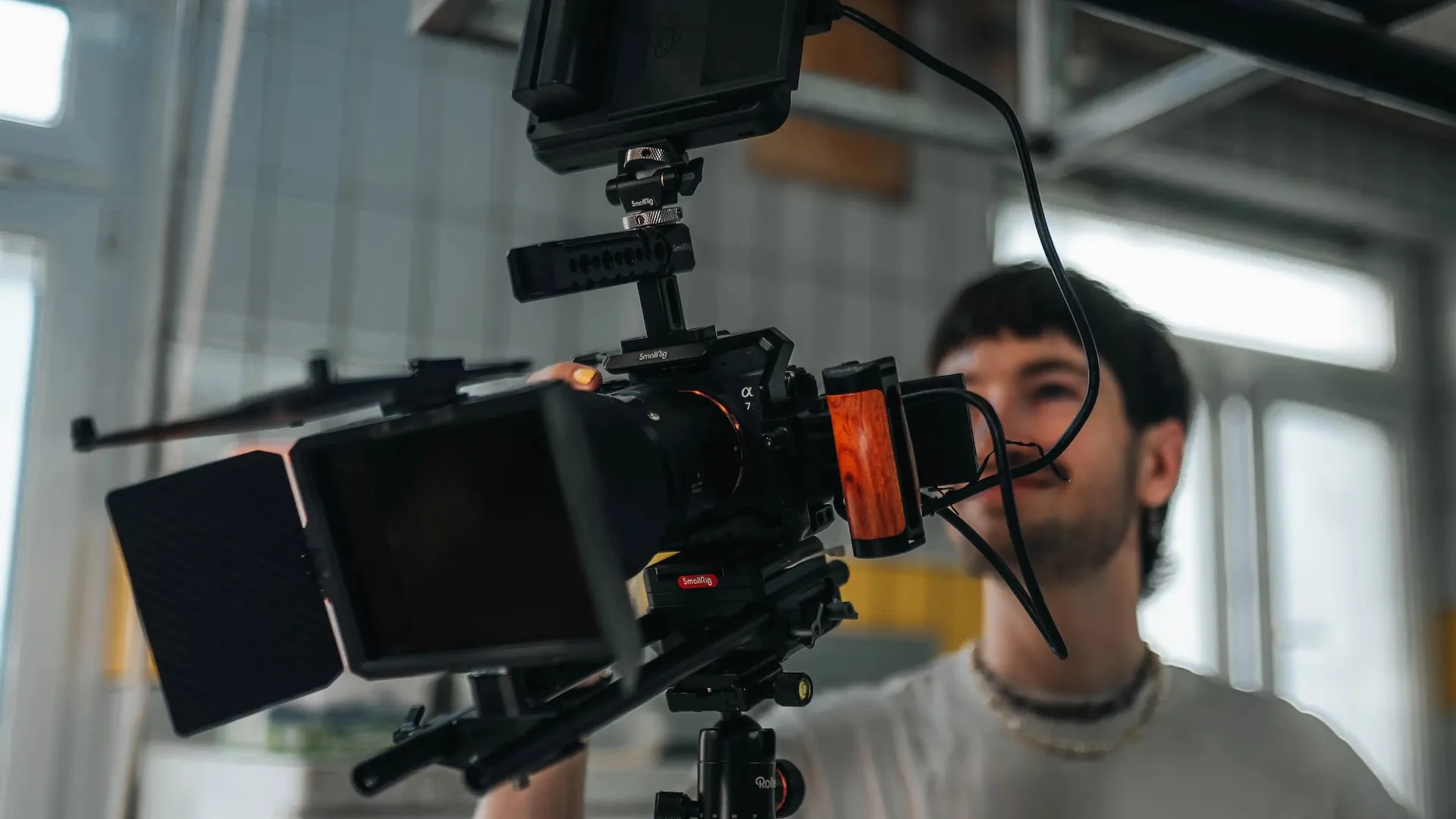 Mitarbeiter bei der Content-Produktion